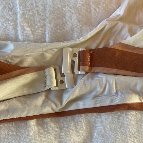 Beach Riot bikini set - Picture 4 of 4